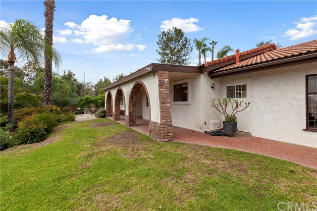 16940 Cll Espuela Riverside, CA 92504 - Photo 9 of 35 Gallery Image 9