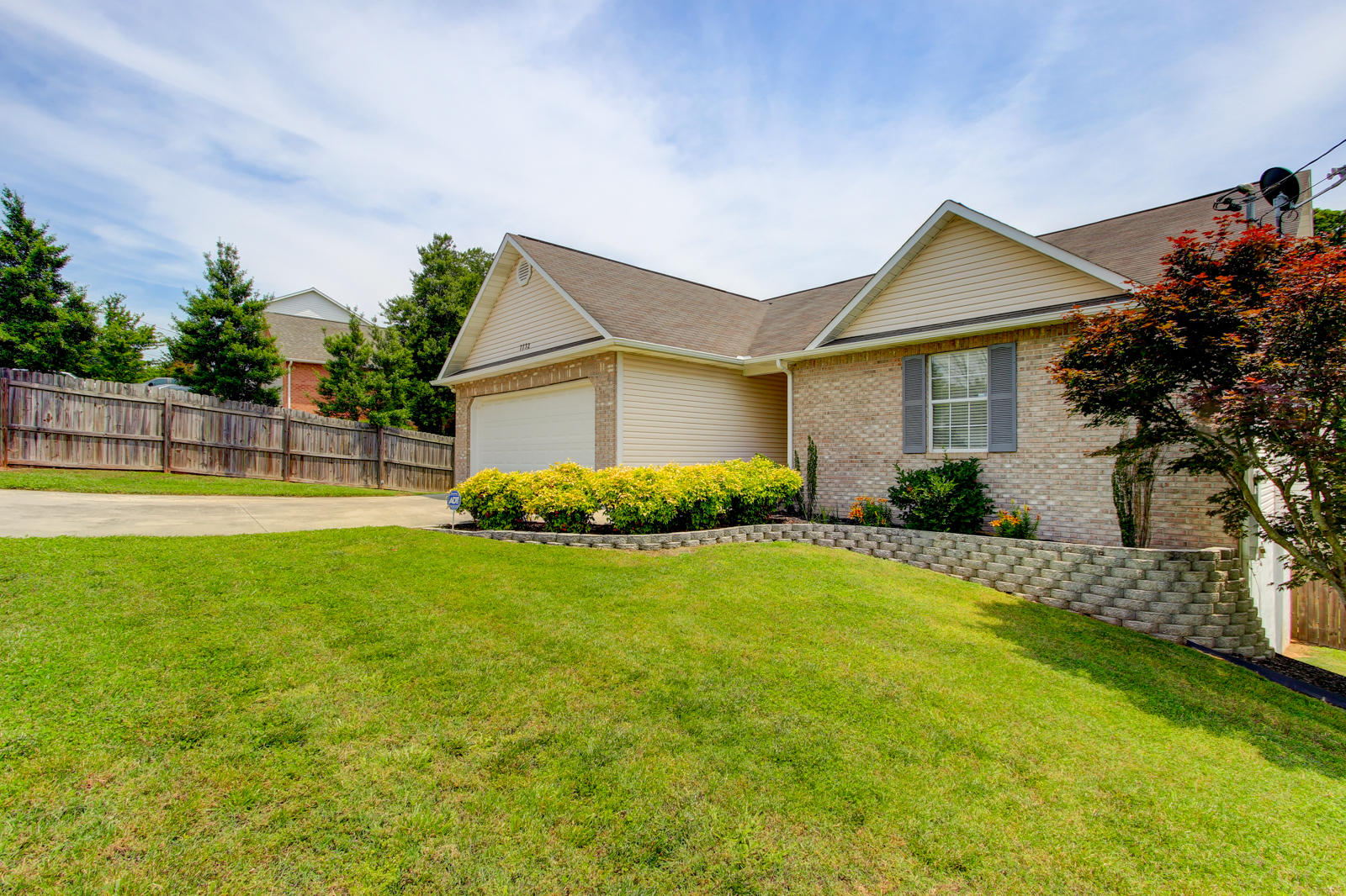 7732 Griffith Road Knoxville, TN 37938 - Photo 2 of 25 Positive Perceptions (2)