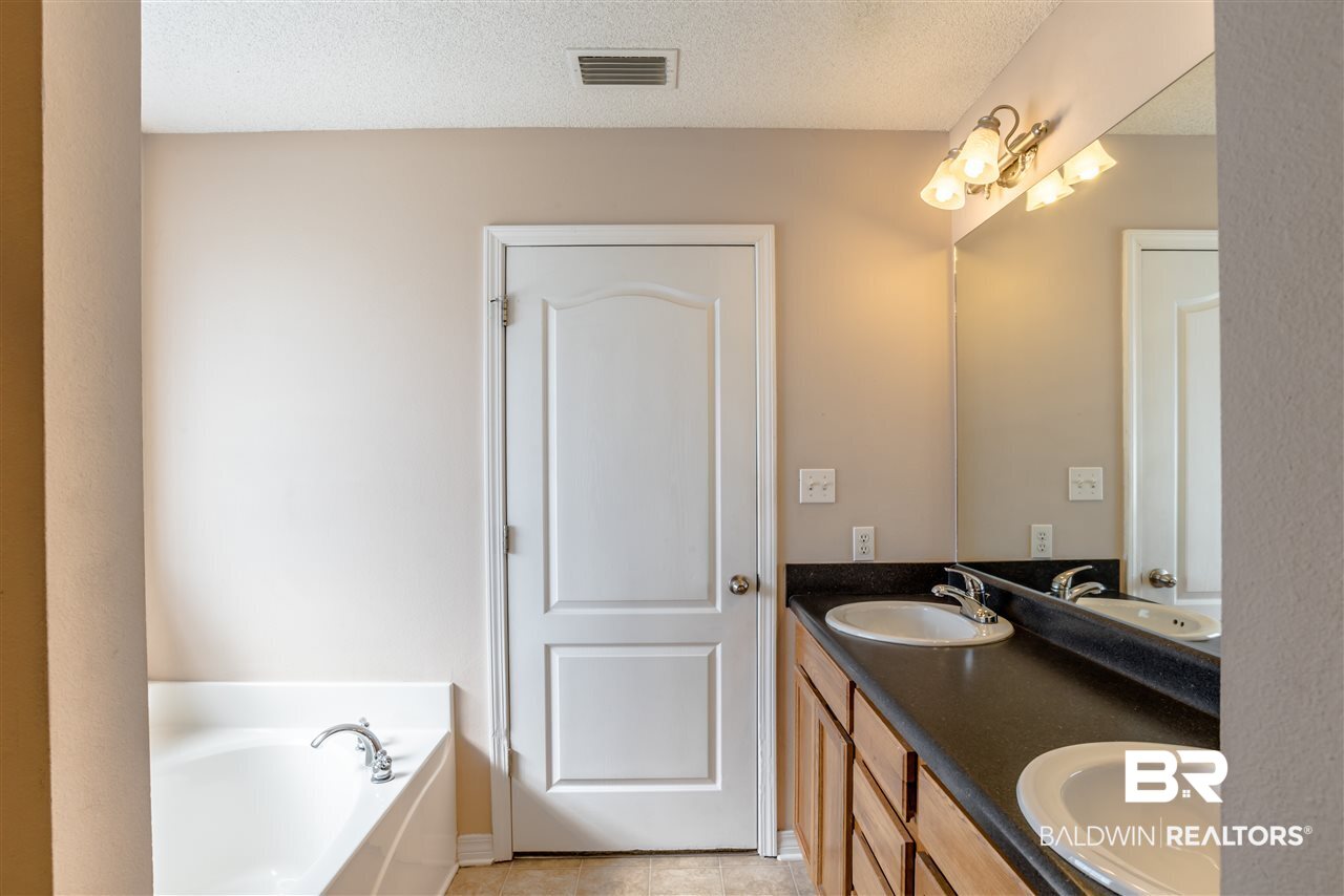 8895 Sage Drive Foley, AL 36535 - Photo 5 of 26