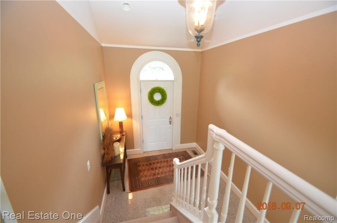 430 East Drahner Road Oxford, MI 48371 - Photo 22 of 43 DSC_0106.JPG