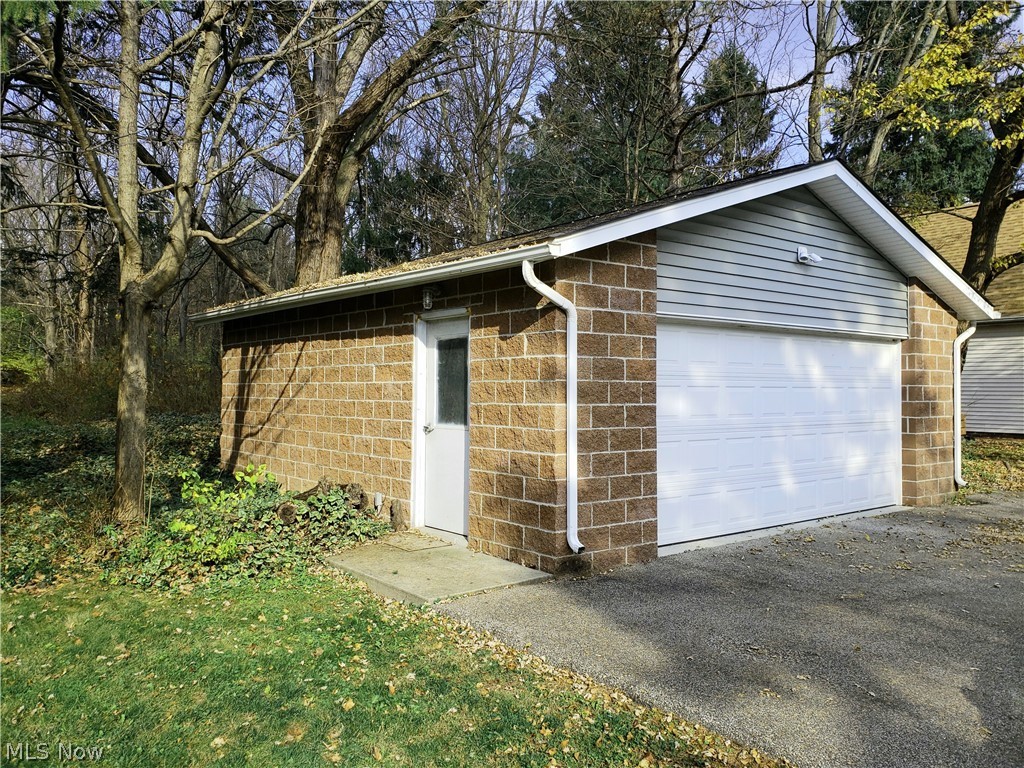 29645 Cannon Road Solon, OH 44139 - Photo 23 of 25