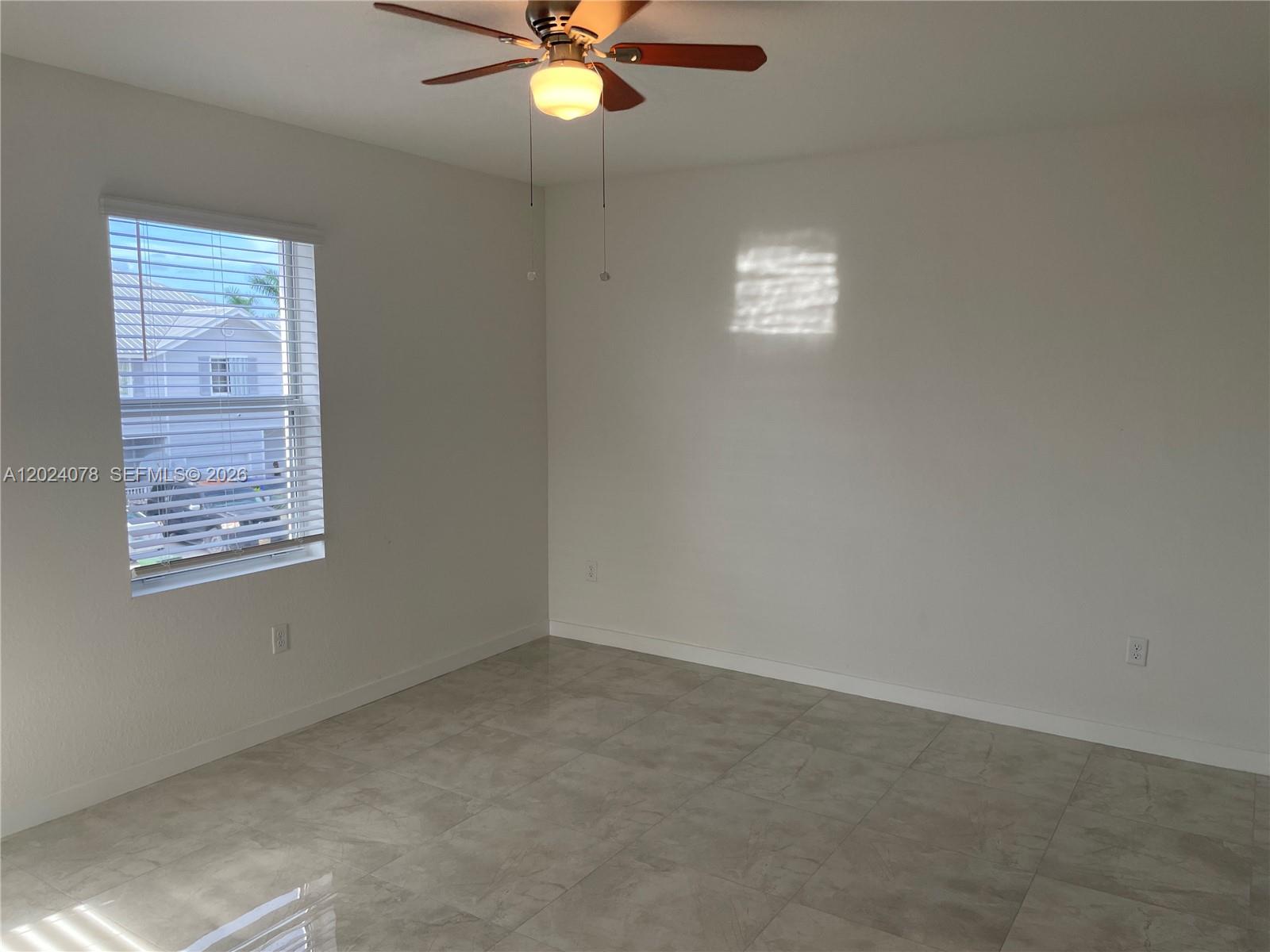906 Southeast 17th Street Homestead, FL 33034 - Photo 6 of 11
