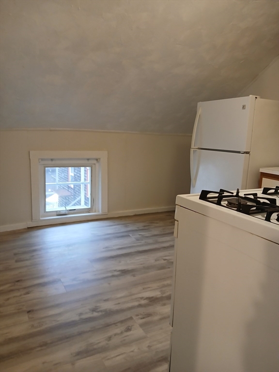 237 County Street, Unit 12 Fall River, MA 02723 - Photo 4 of 7