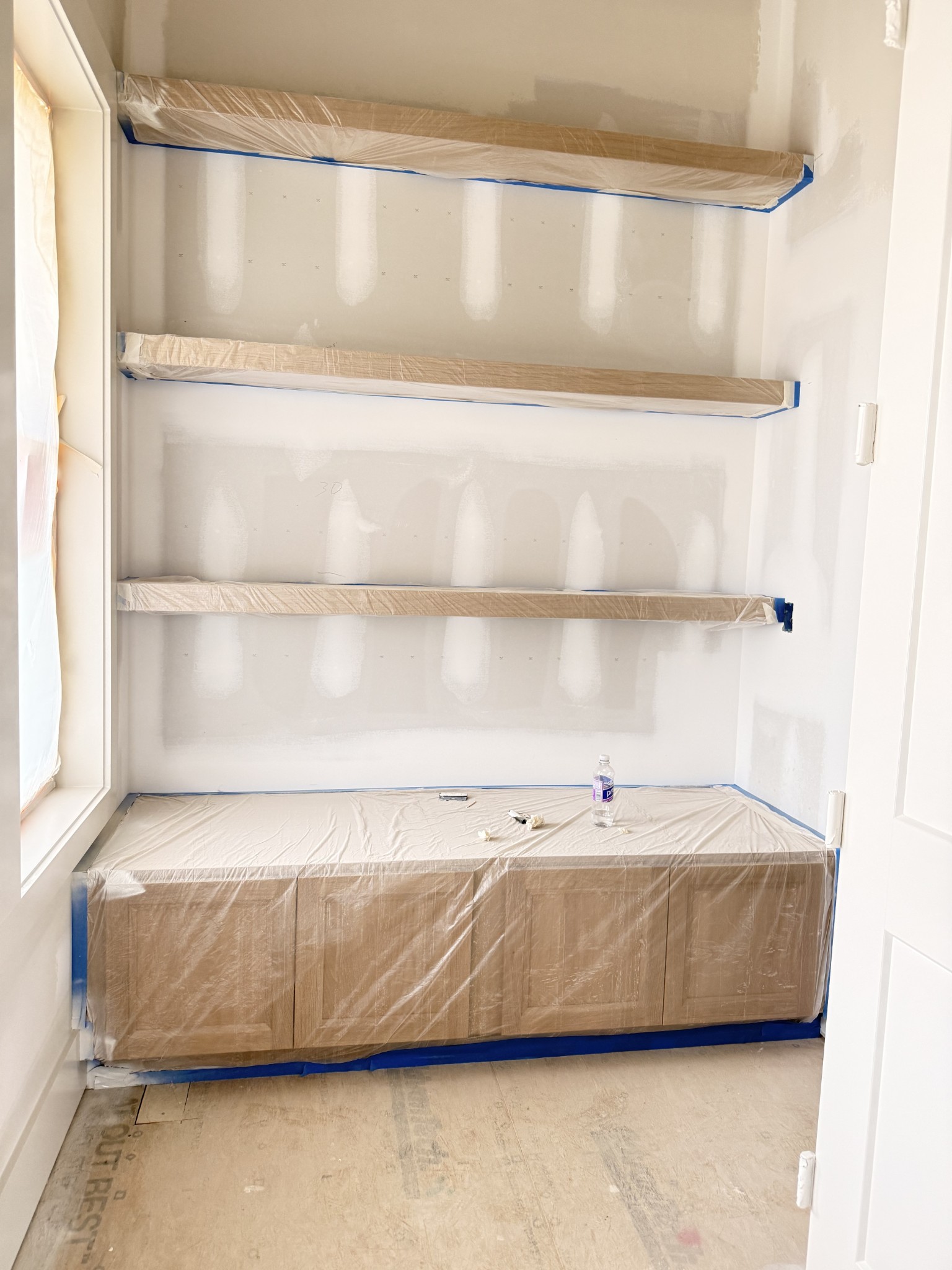 2817 Unionville Road Chapel Hill, TN 37034 - Photo 12 of 27 a room with a bed and a table