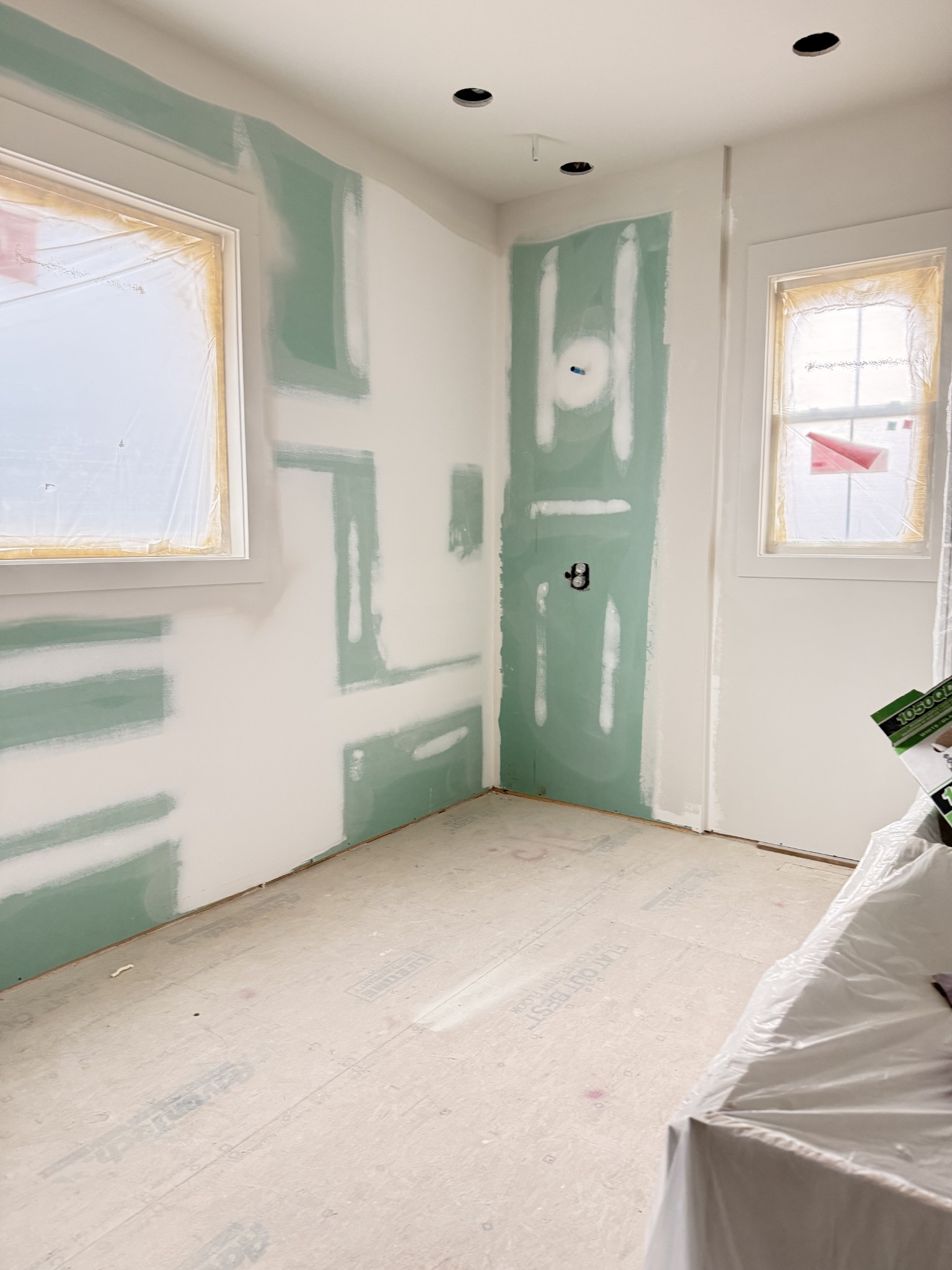 2817 Unionville Road Chapel Hill, TN 37034 - Photo 20 of 27 a view of an empty room with a window