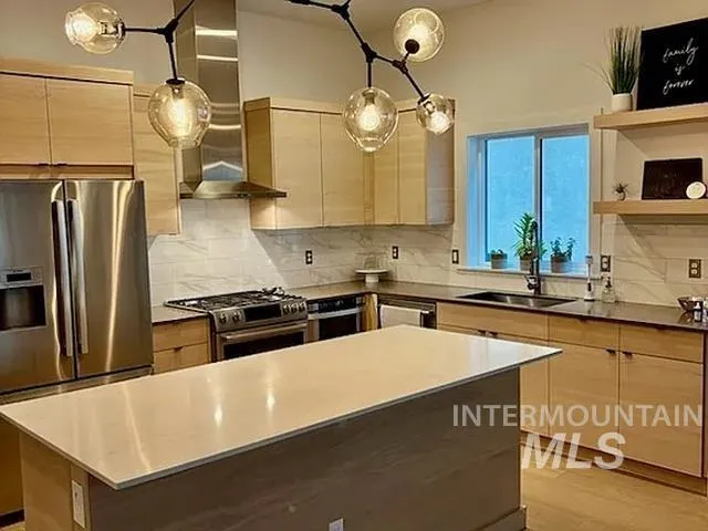 $2,900 | 1217 East Lone Creek Drive, Eagle, ID 83616