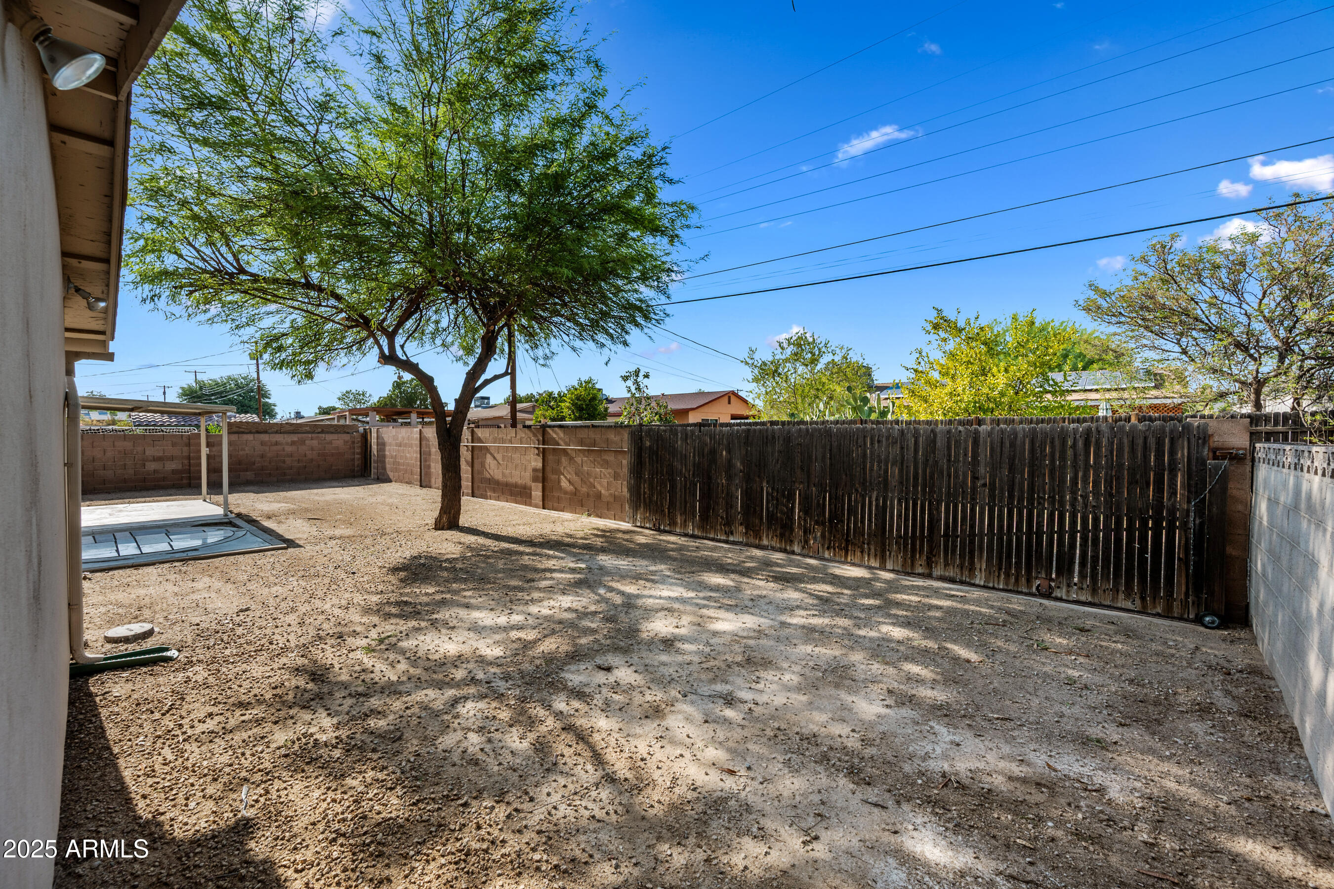 2320 West Freeway Lane Phoenix, AZ 85021 - Photo 21 of 23 Huge rolling back fence RV Gate