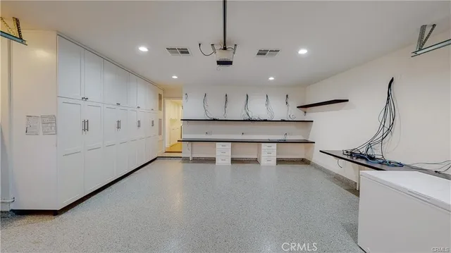 $8,995 | 3119 Mesa Verde Drive, Burbank, CA 91504