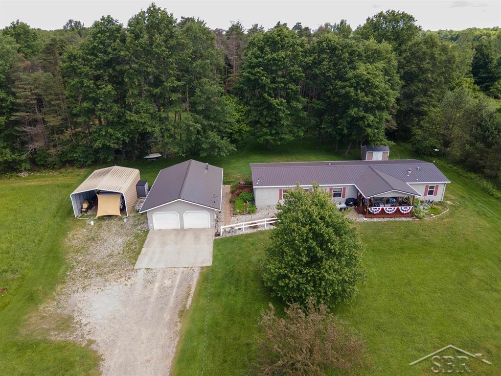 2202 West Huckleberry Road Sanford, MI 48657 - Photo 4 of 64