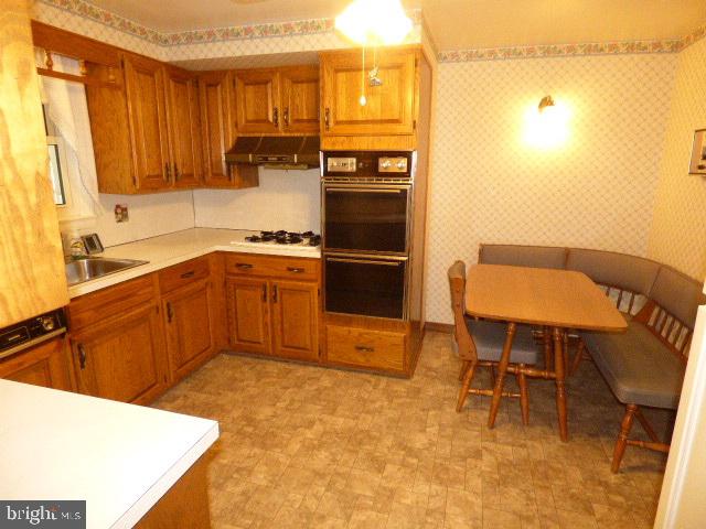 450 Maywood Road York, PA 17402 - Photo 6 of 21 Gallery Image 6