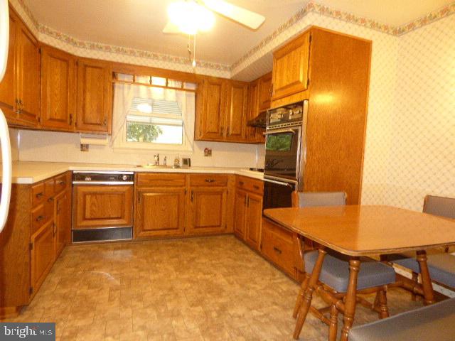 450 Maywood Road York, PA 17402 - Photo 7 of 21 Gallery Image 7