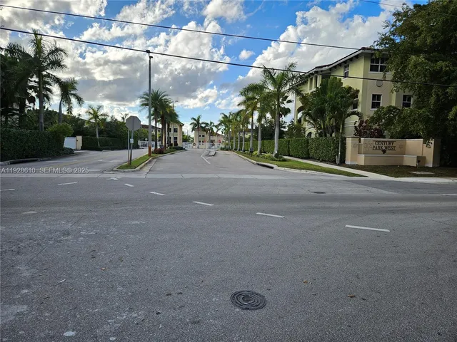 $3,100 | 290 Northwest 109th Avenue, Unit 107, Miami, FL 33172