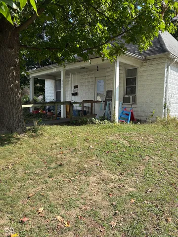 $139,900 | 209 South Block Clark Street, Brownstown, IN 47220