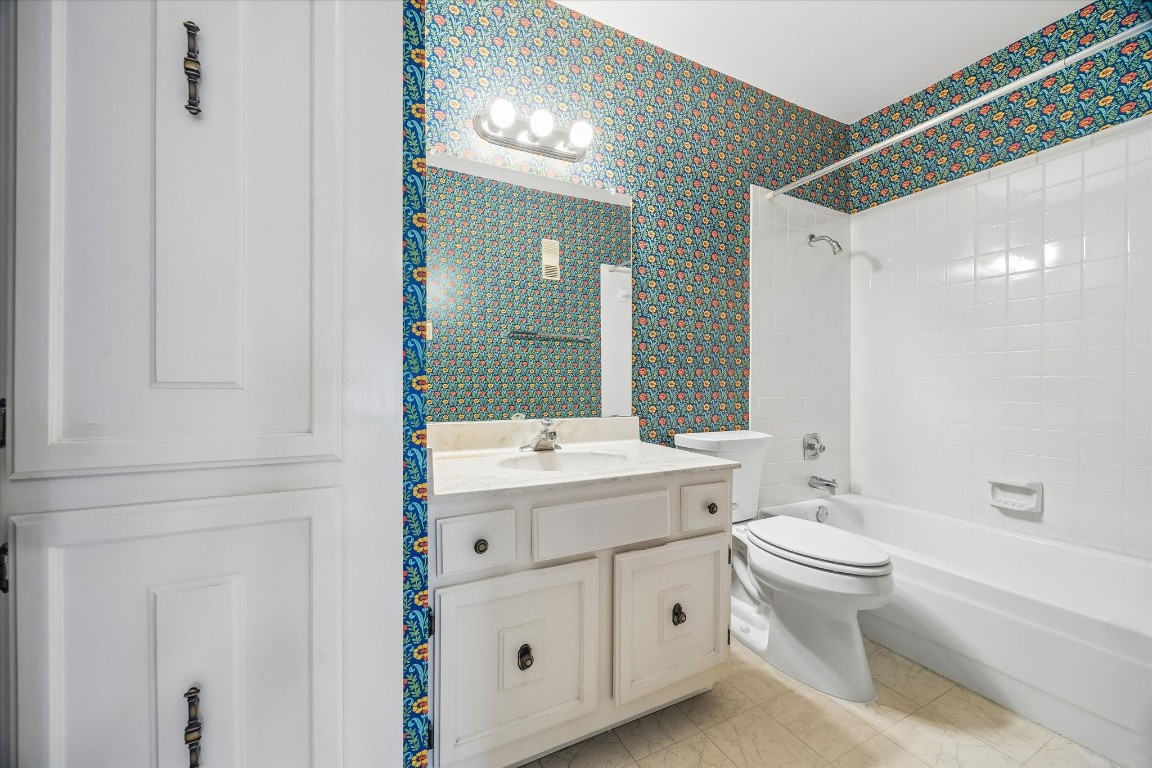 9481 Fondren Road Houston, TX 77074 - Photo 12 of 19