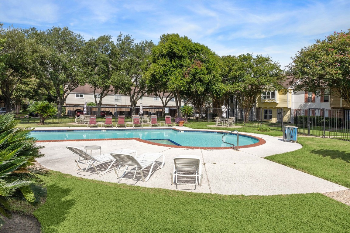 9481 Fondren Road Houston, TX 77074 - Photo 19 of 19