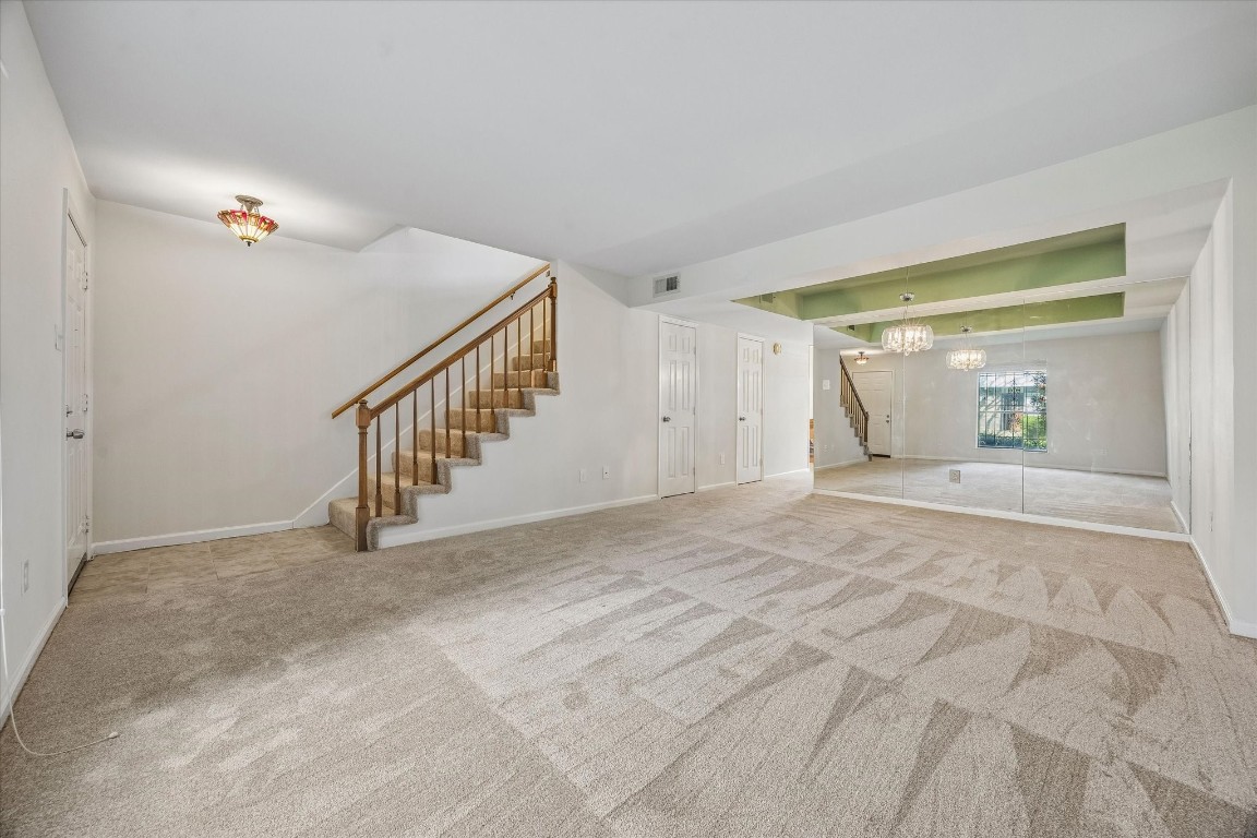 9481 Fondren Road Houston, TX 77074 - Photo 5 of 19