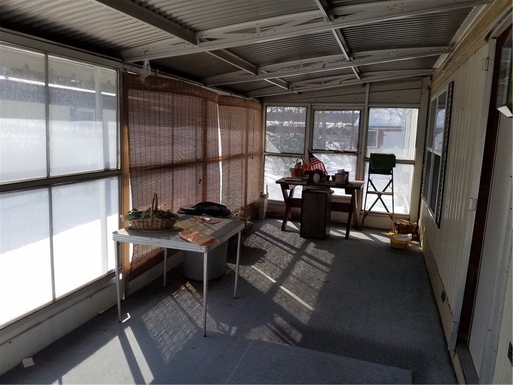 979 Tollgate Village Road Warwick, RI 02886 - Photo 6 of 6 Sun Porch!