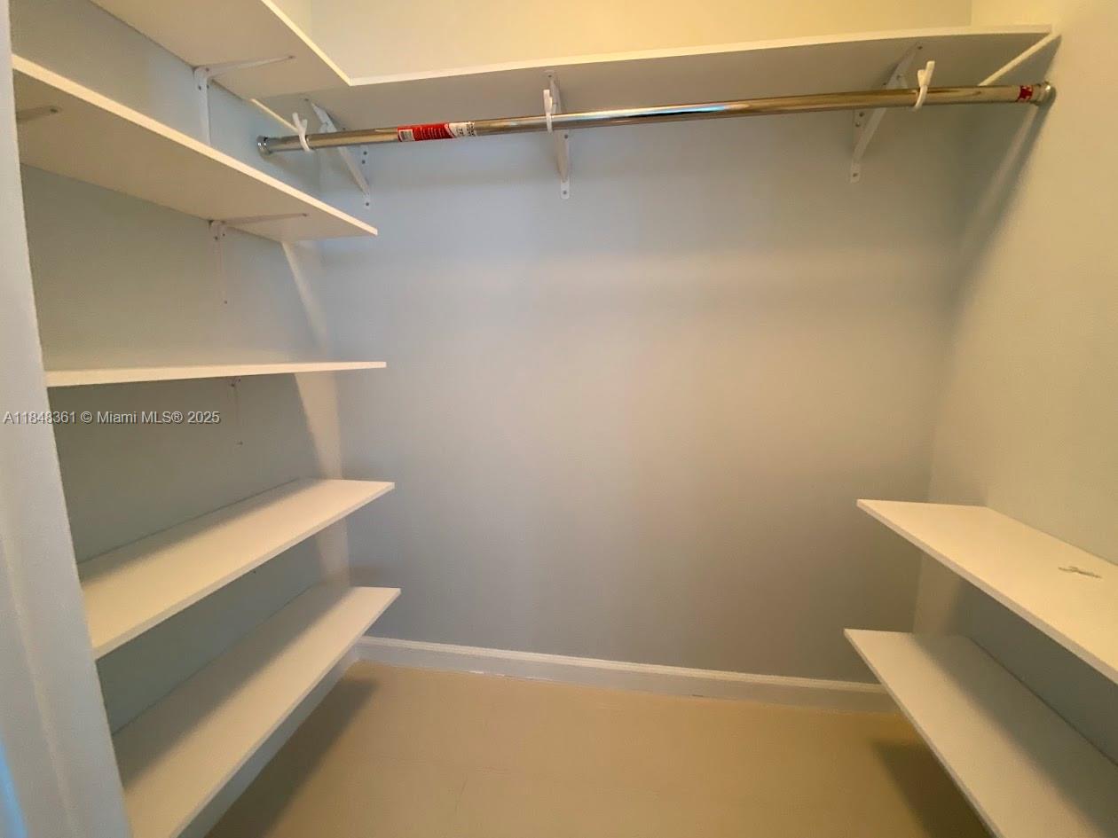 475 Brickell Avenue, Unit 4409 Miami, FL 33131 - Photo 21 of 37 a view of room