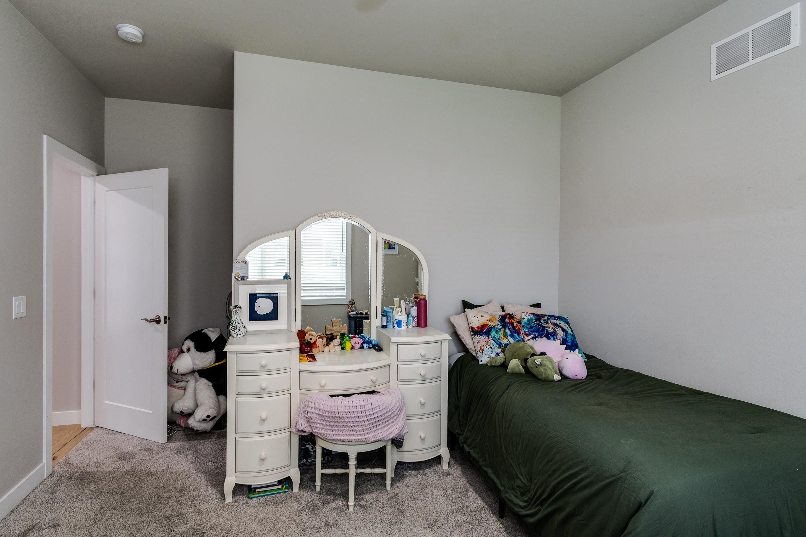 409 Peterson Trail Oregon, WI 53575 - Photo 23 of 63