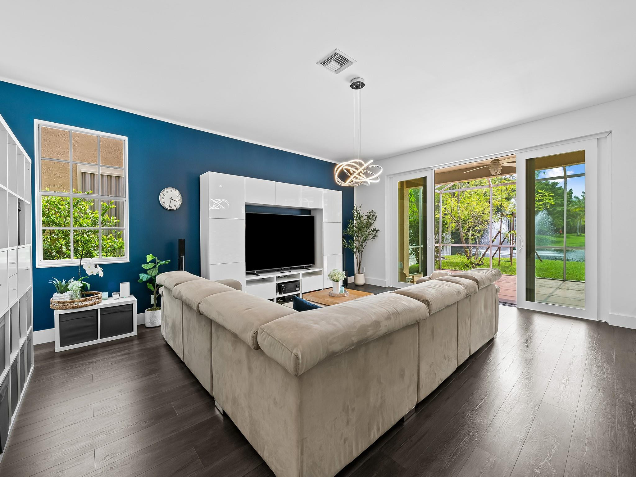 301 Cameron Drive Weston, FL 33326 - Photo 11 of 39 Photo 11