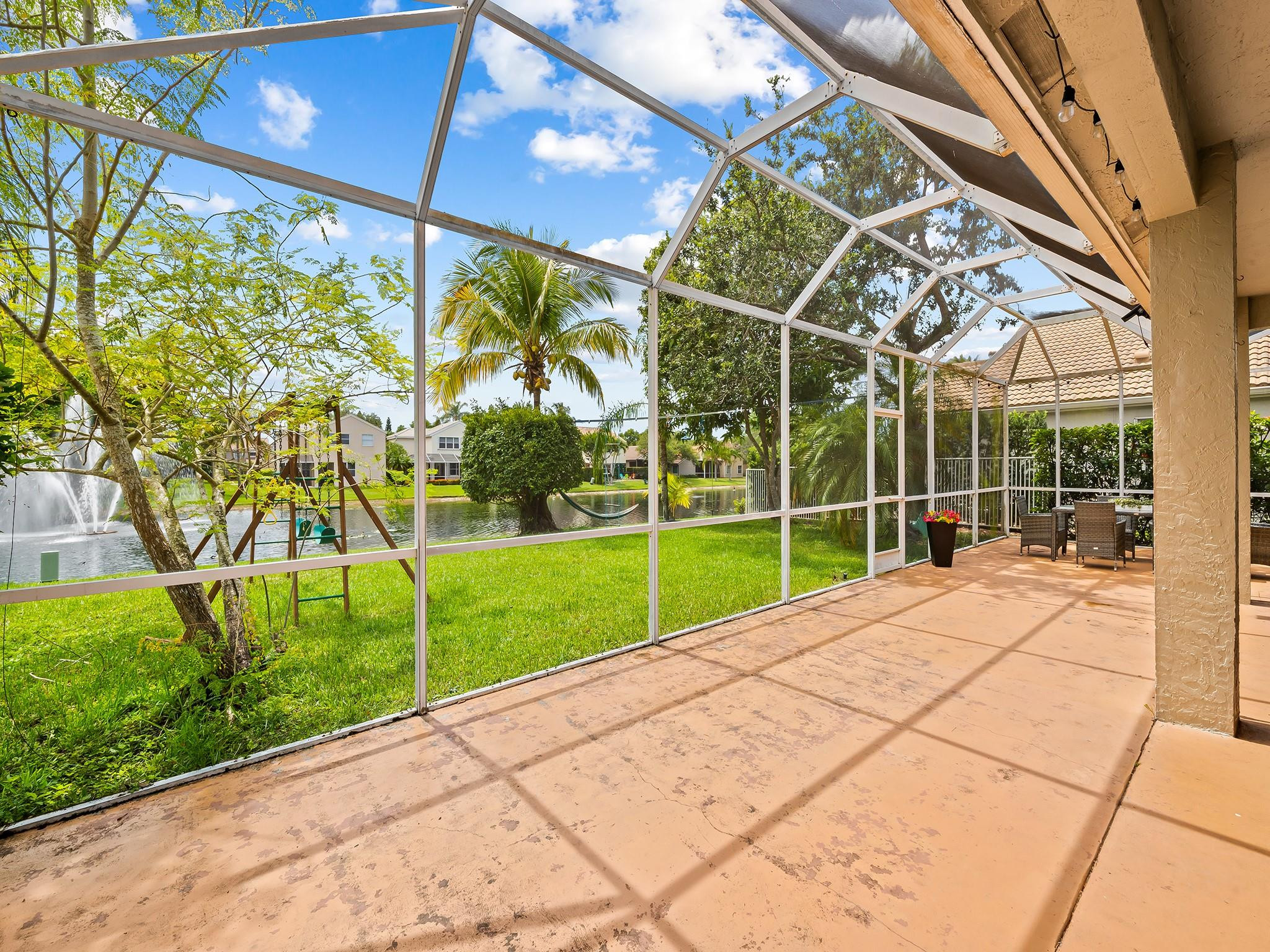 301 Cameron Drive Weston, FL 33326 - Photo 33 of 39 Photo 33