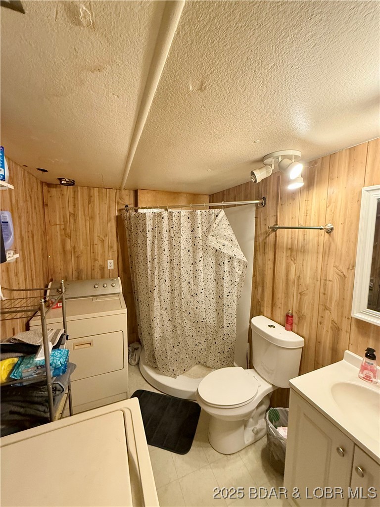 3765 Gentle Slope Road Stover, MO 65078 - Photo 11 of 18 Bathroom
