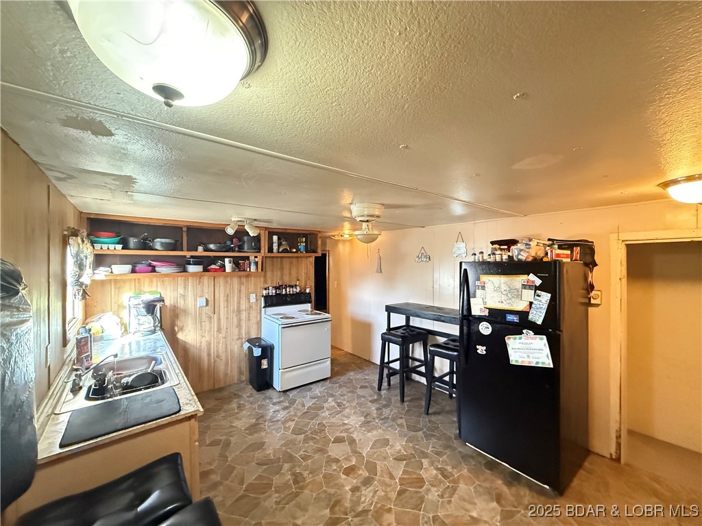 3765 Gentle Slope Road Stover, MO 65078 - Photo 7 of 18 Kitchen