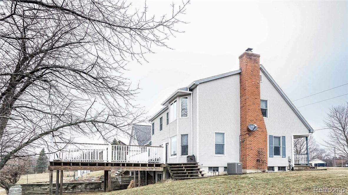 3301 Byron Road Howell, MI 48855 - Photo 7 of 61 006_55.jpg