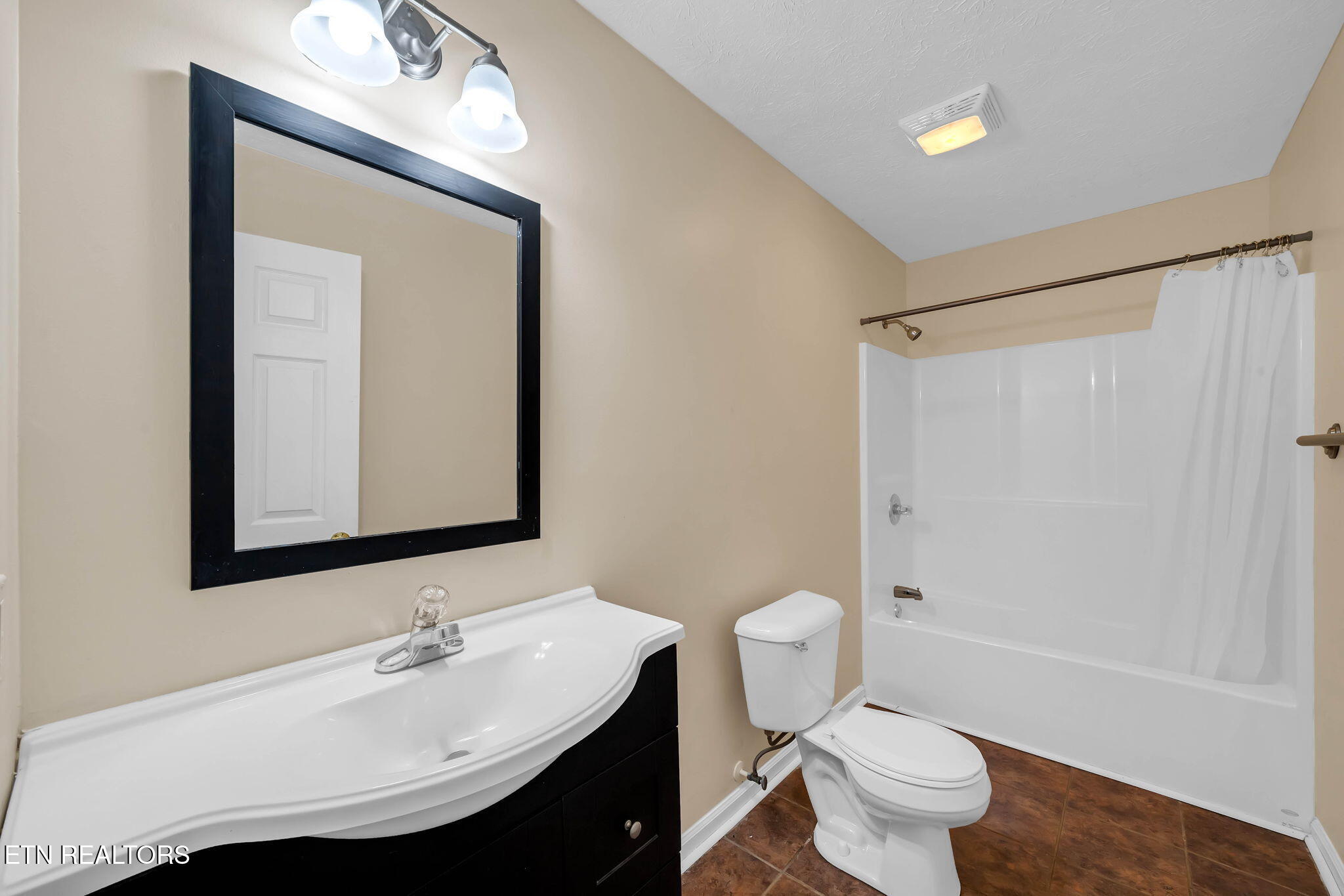 1690 River Bend Road Sevierville, TN 37876 - Photo 12 of 30 14-web-or-mls-1690 River Bend Rd-14