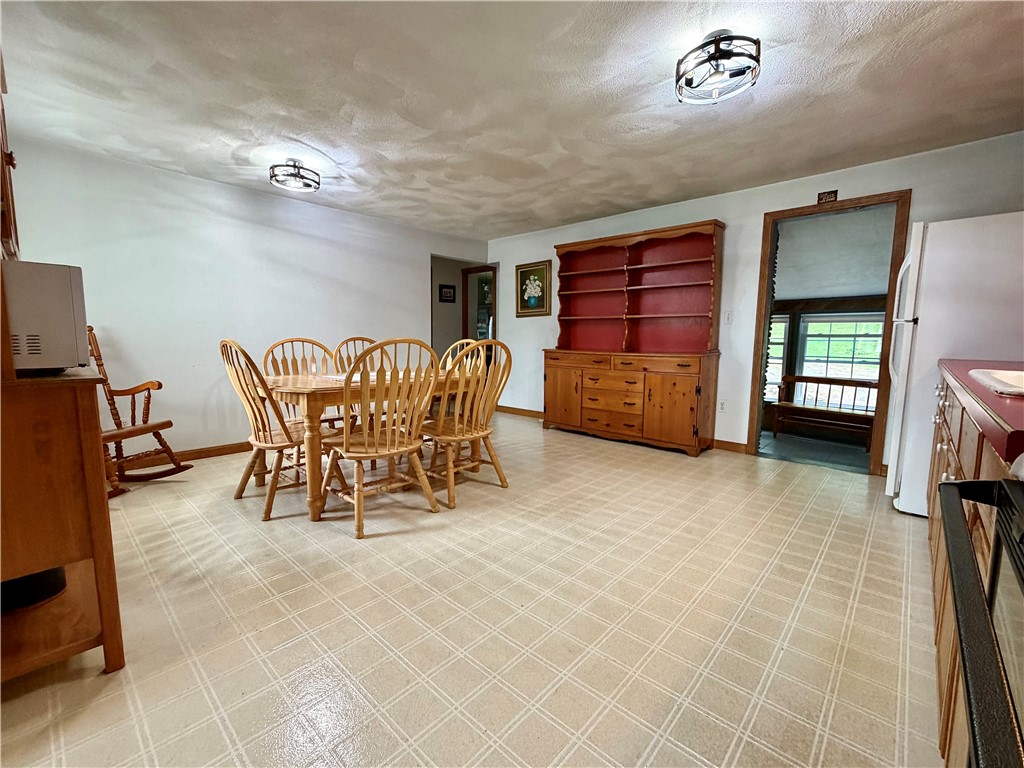 328 Rhodes Avenue Woonsocket, RI 02895 - Photo 8 of 29
