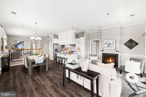 $400,000 | 810 Belmont Bay Drive, Unit 201, Woodbridge, VA 22191