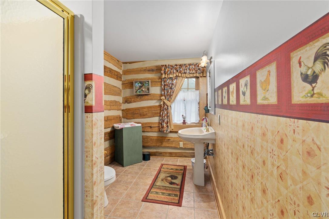 3434 Hill Road Slatington, PA 18080 - Photo 21 of 50 Gallery Image 21