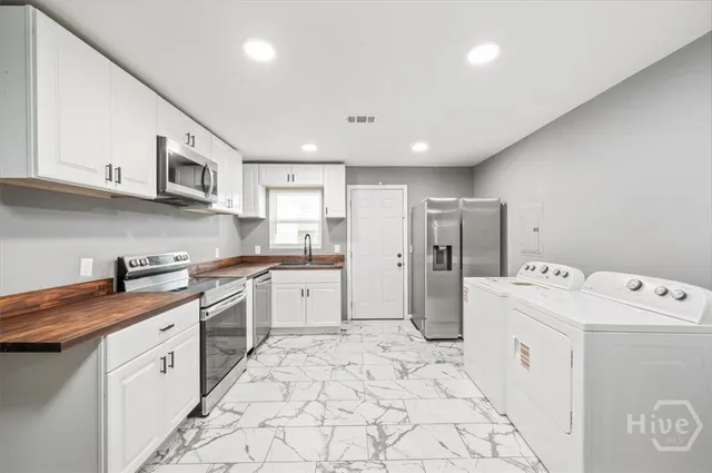 $1,380 | 2120 Krenson Street, Unit B, Savannah, GA 31415