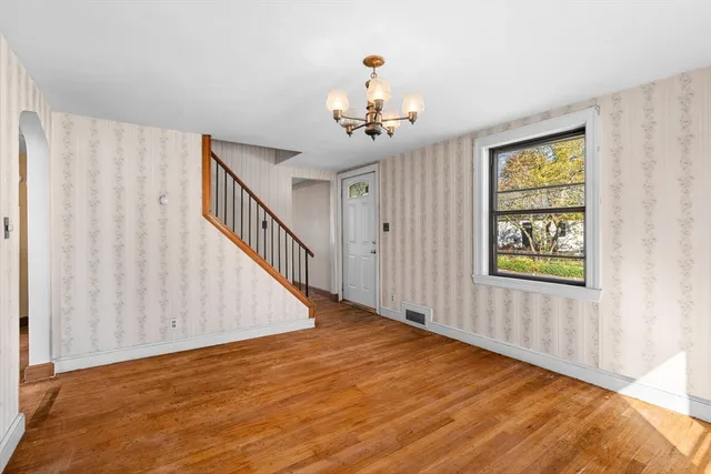 $599,000 | 6 Kendal Drive, Woburn, MA 01801