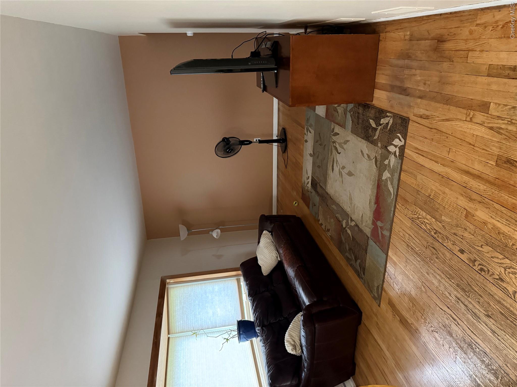 12 Heck Road Garnerville, NY 10923 - Photo 3 of 15