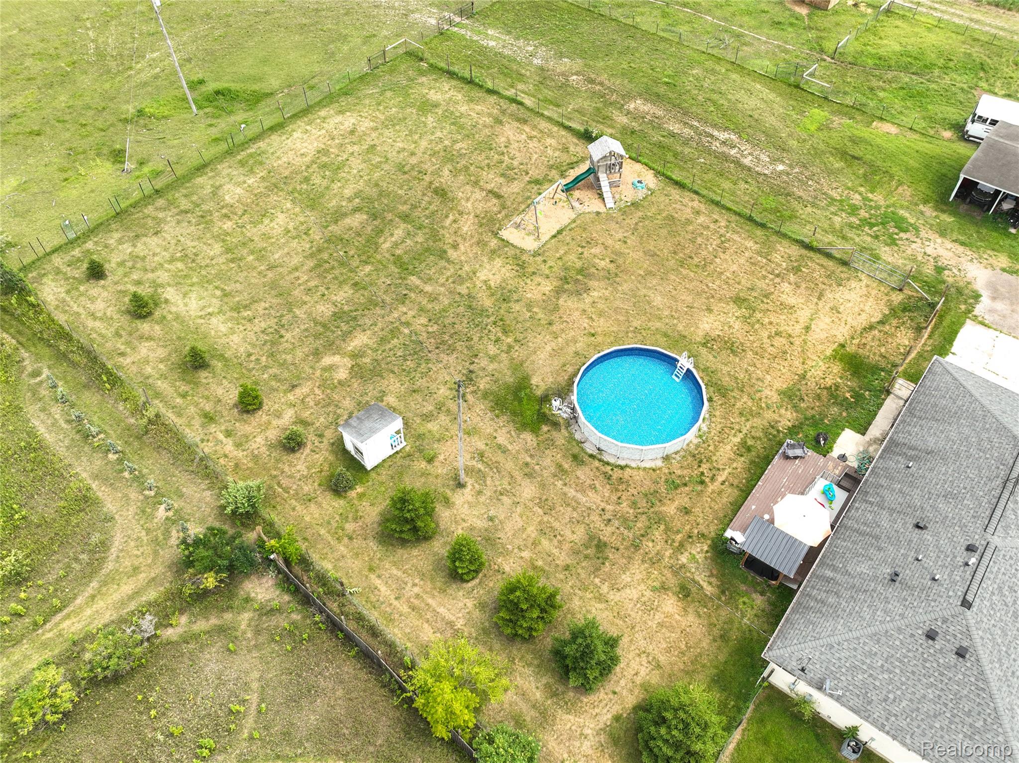 2281 Swan Road Dansville, MI 48819 - Photo 30 of 34 09.jpg