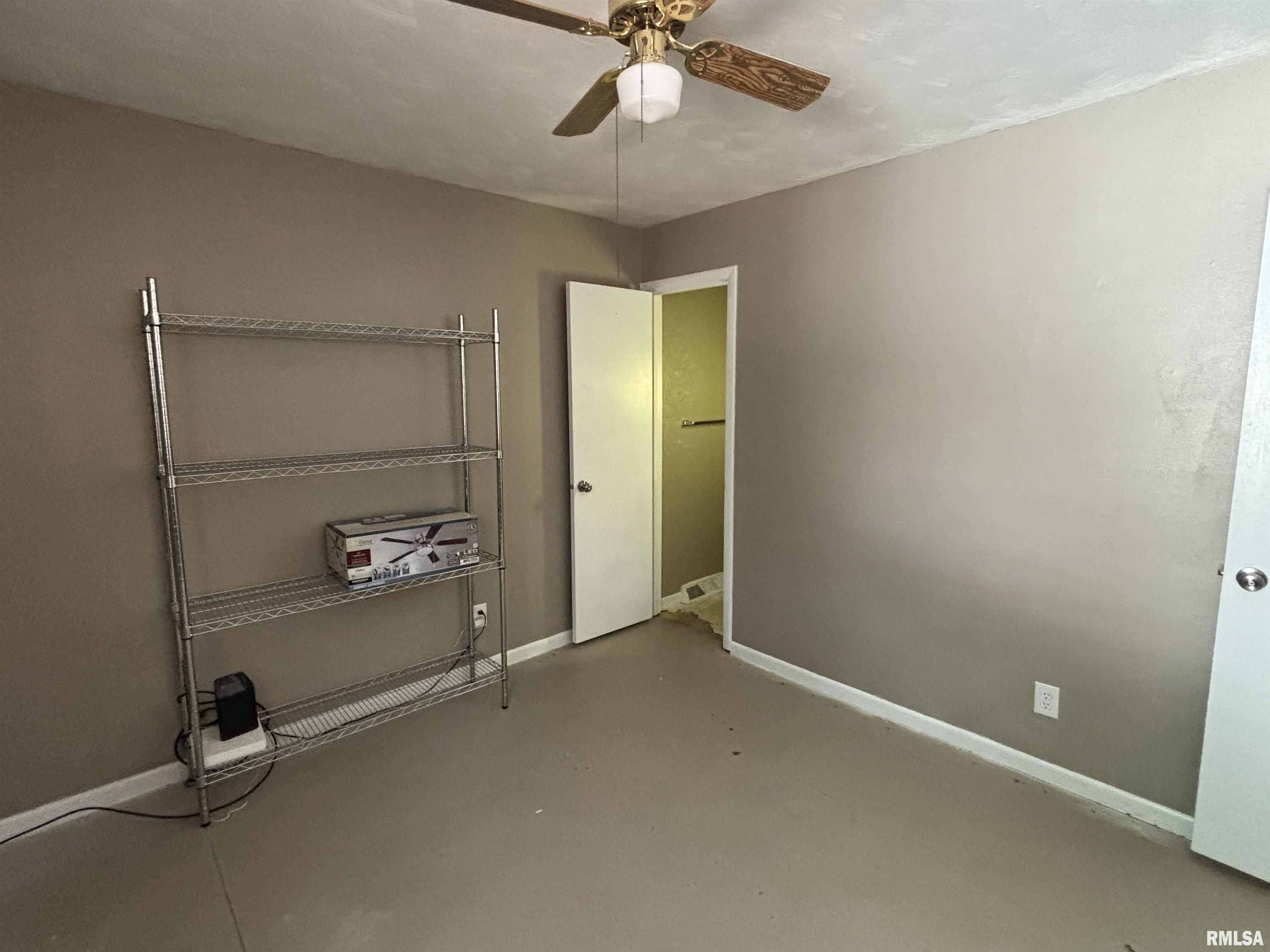 1301 Sharon Lane Springfield, IL 62702 - Photo 12 of 24
