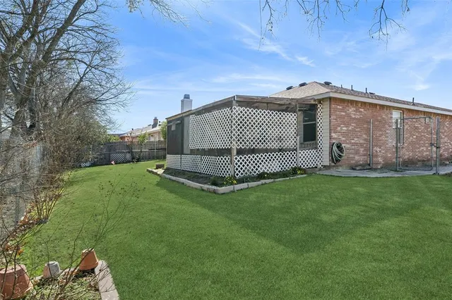 $275,000 | 1516 Windy Meadows Drive, Burleson, TX 76028