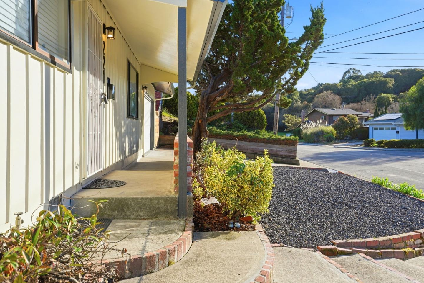 221 Pinon Avenue Pinole, CA 94564 - Photo 5 of 31 a view of a garden