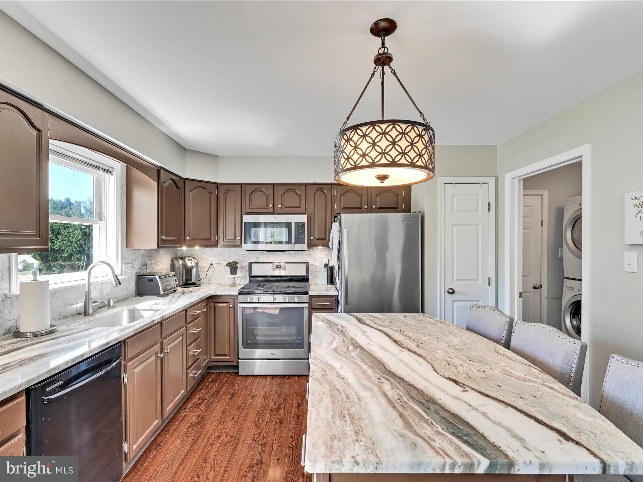 1220 Roberts Road Gilbertsville, PA 19525 - Photo 14 of 37 Kitchen