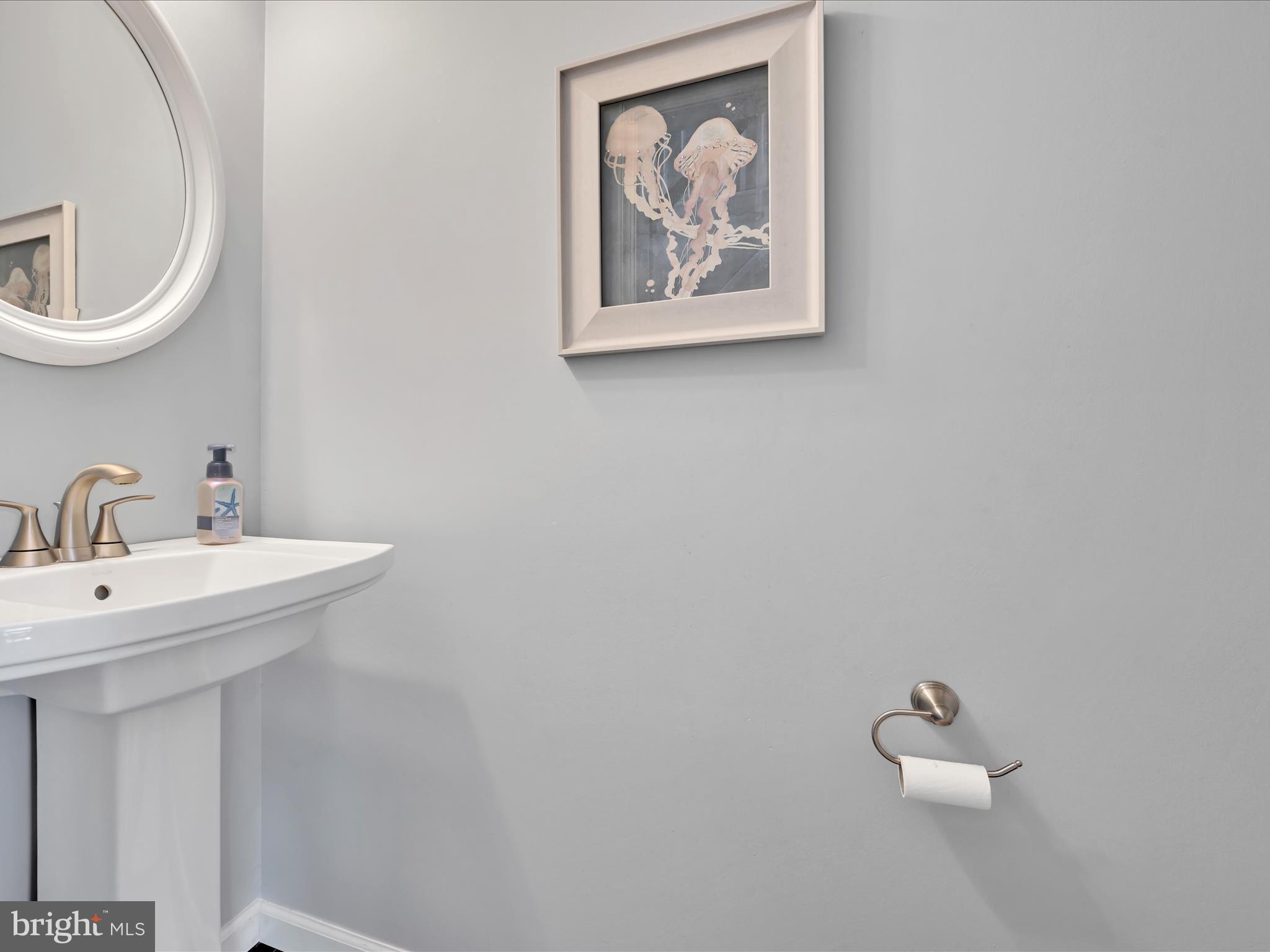 1220 Roberts Road Gilbertsville, PA 19525 - Photo 19 of 37 Powder Room