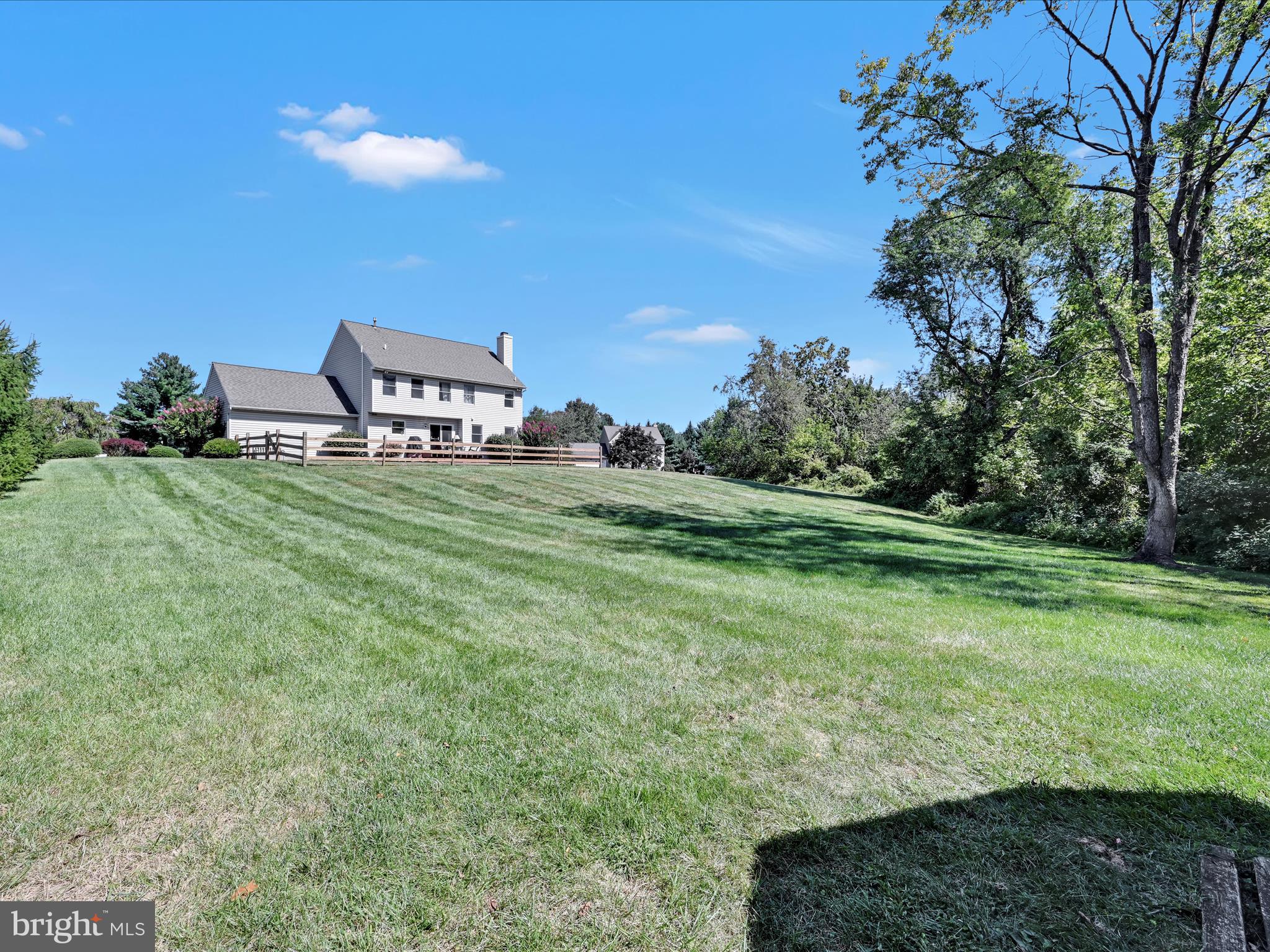 1220 Roberts Road Gilbertsville, PA 19525 - Photo 31 of 37 Yard
