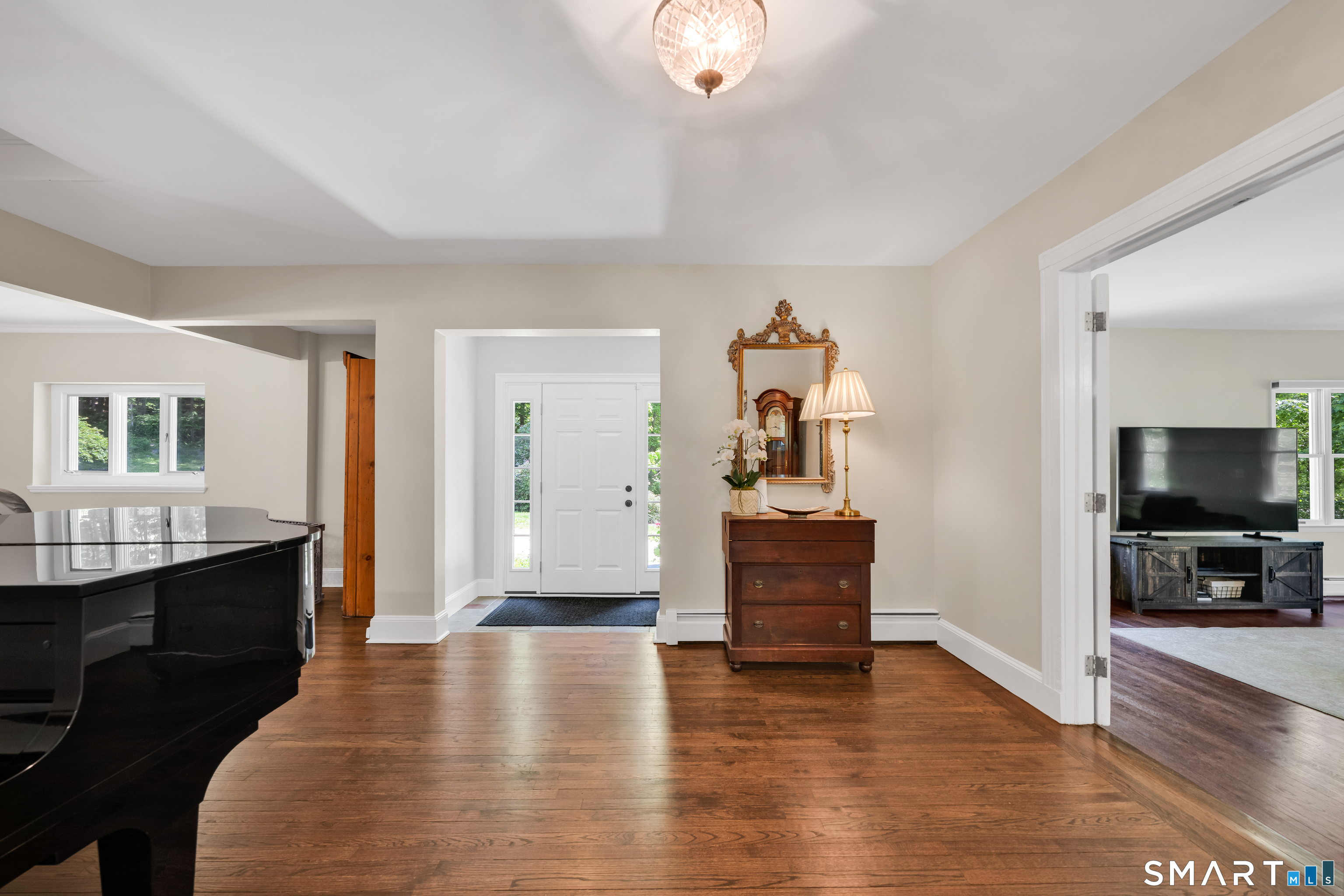 66 Great Ring Road Newtown, CT 06482 - Photo 6 of 40