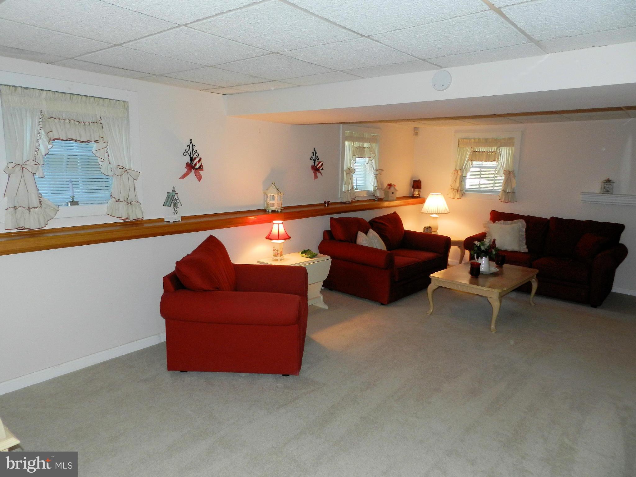 3419 Acton Road Baltimore, MD 21234 - Photo 22 of 30 Family Room