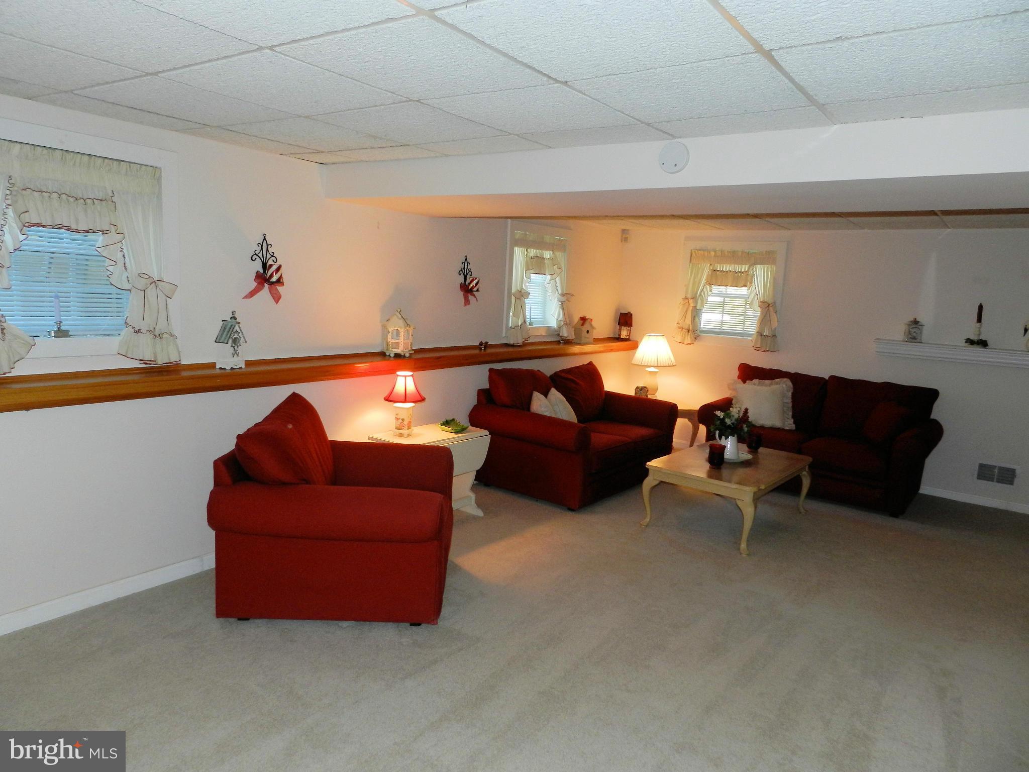 3419 Acton Road Baltimore, MD 21234 - Photo 23 of 30 Family Room
