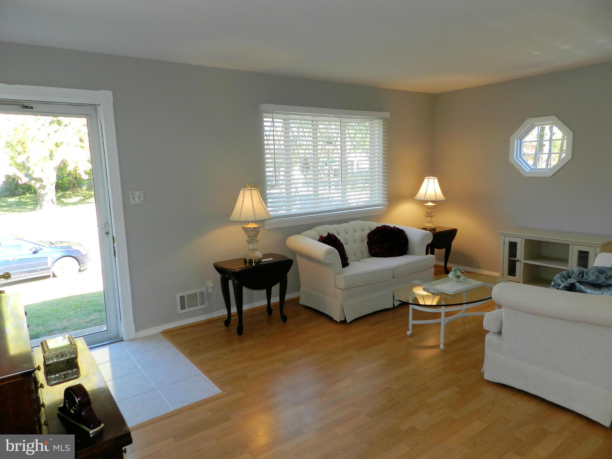 3419 Acton Road Baltimore, MD 21234 - Photo 8 of 30 Living Room