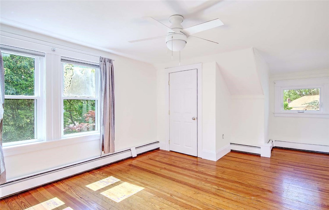 135 Rounds Avenue Providence, RI 02907 - Photo 15 of 29