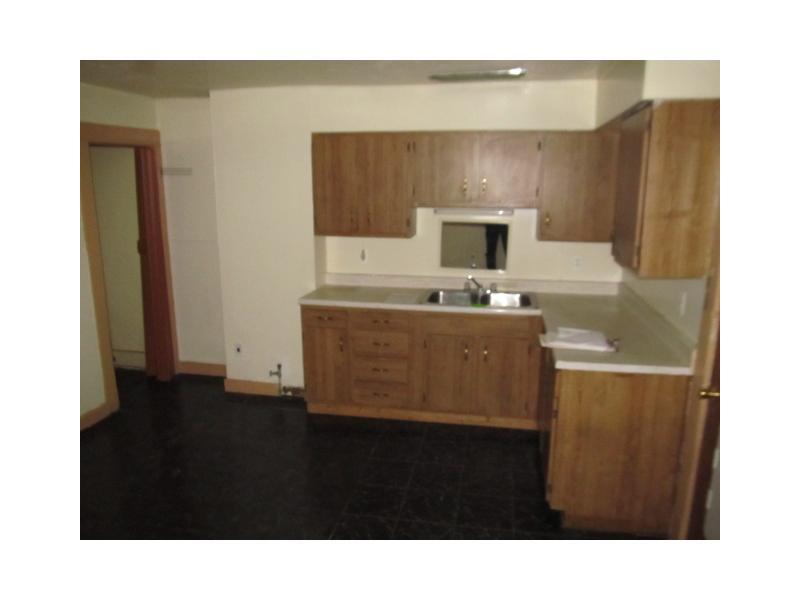 799 Guys Run Road Pittsburgh, PA 15238 - Photo 5 of 10 Kitchen.