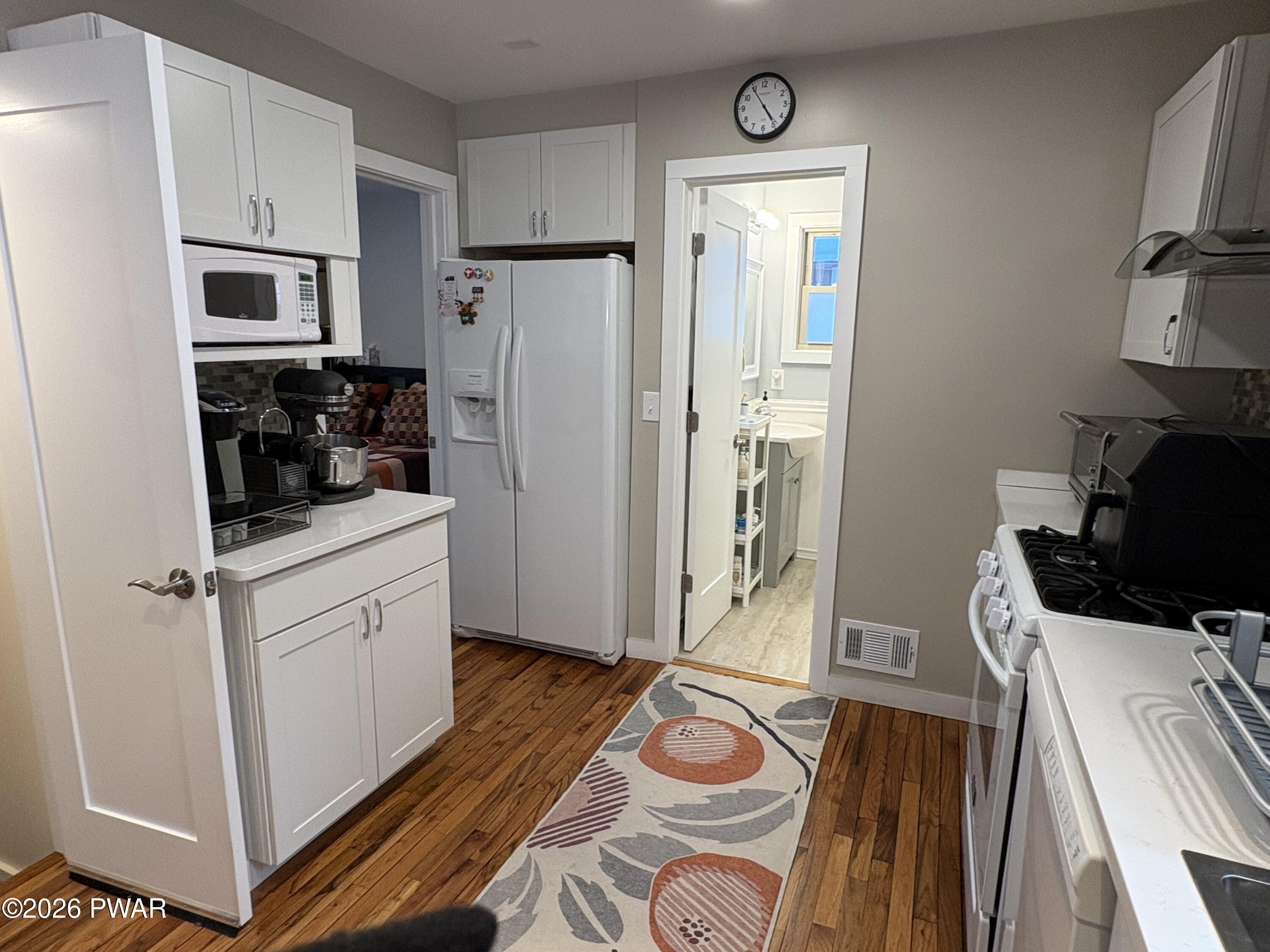 123 Deerfoot Road Lake Ariel, PA 18436 - Photo 4 of 33 Kitchen