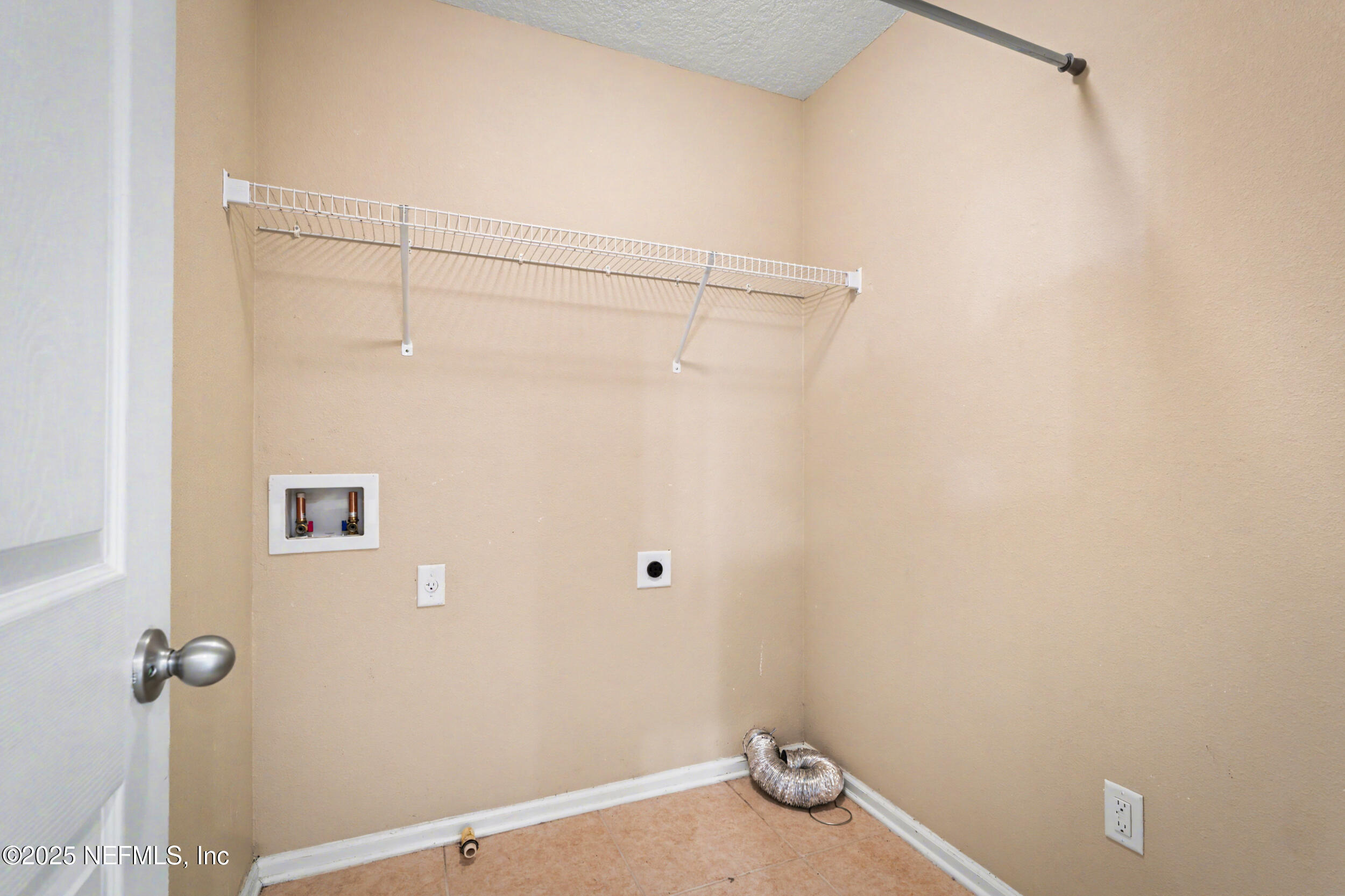 13697 Goodson Place Jacksonville, FL 32226 - Photo 21 of 28 a view of a small space